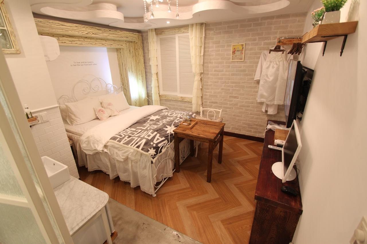 February Hotel Hwanggeum Daegu Zewnętrze zdjęcie